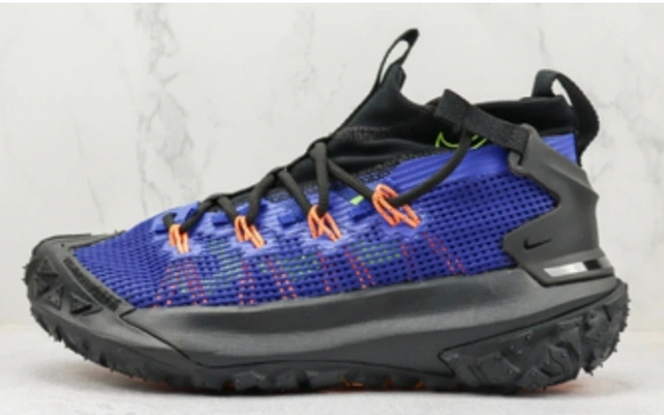کتونی نایک ای سی جی ، فروش بصورت عمده و تک . سایز ۴۰ تا ۴۵ ، ساخت ویتنام وارداتی . Nike ACG Mountain Fly Gore_Tex Vietnam