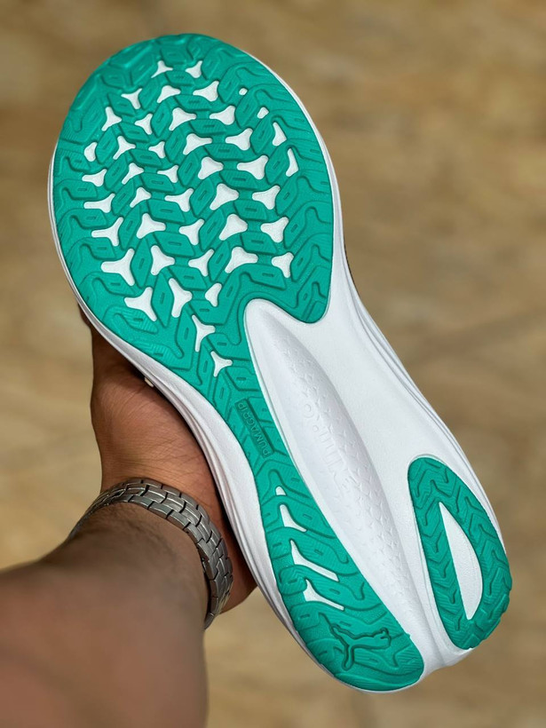 کتونی پوما تیترو ساخت ویتنام سایز ۴۱ تا ۴۵ . فروش بصورت عمده و تک . Puma magmax nitro