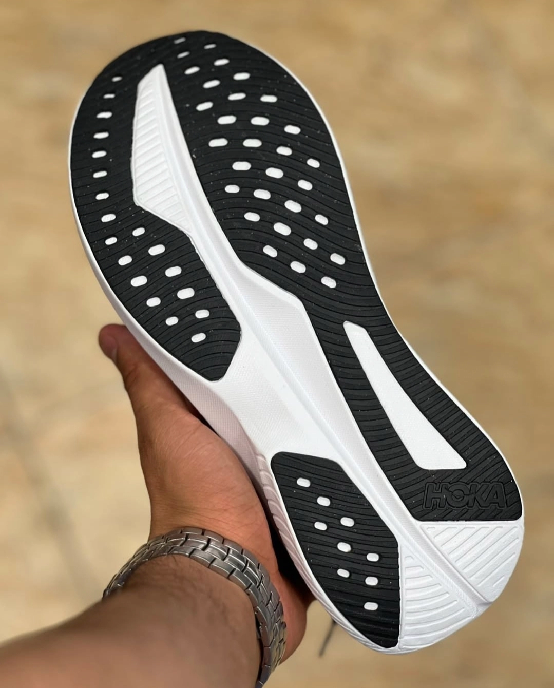 کتونی ویتنامی هوکا وان وان سایز ۴۰ تا ۴۵ فروش بصورت عمده و تک . وارداتی ویتنام Hoka one one mach 6
