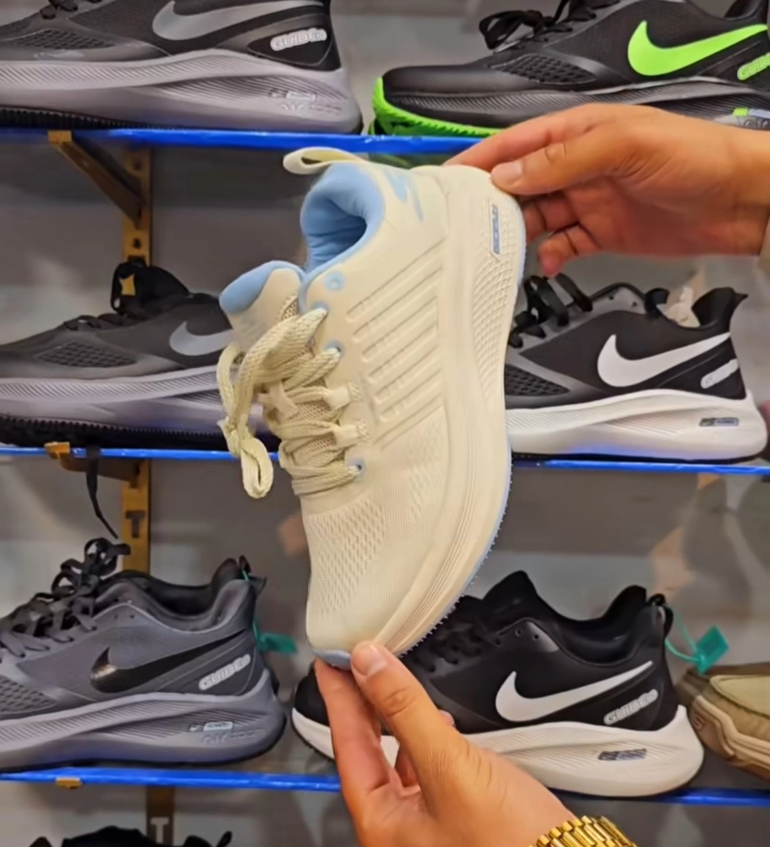 کتونی اسکیچرز ویتنامی وارداتی مستر کوالیتیA , سایز 37تا ۴۰ تنوskechers GoRUN