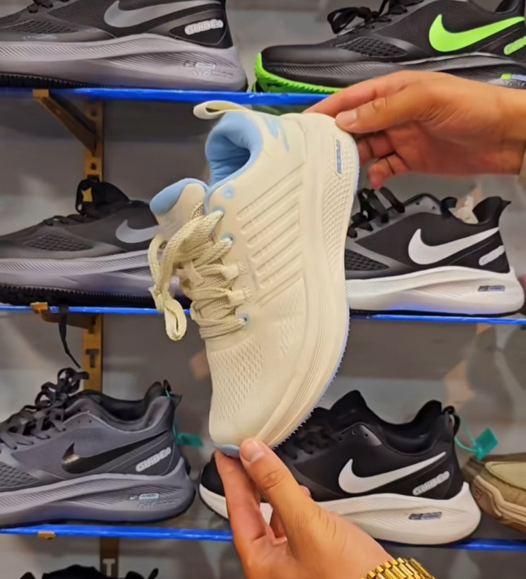 کتونی اسکیچرز ویتنامی وارداتی مستر کوالیتیA , سایز 37تا ۴۰ تنوskechers GoRUN