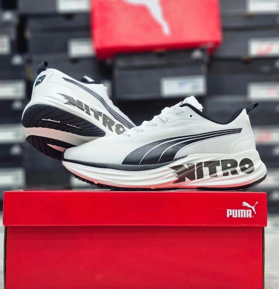 کتونی ویتنامی پوما نیترو سایز ۴۱ تا ۴۵ . همراه با جعبه بارکد دار فروش بصورت عمده و تک . Puma magmax nitro