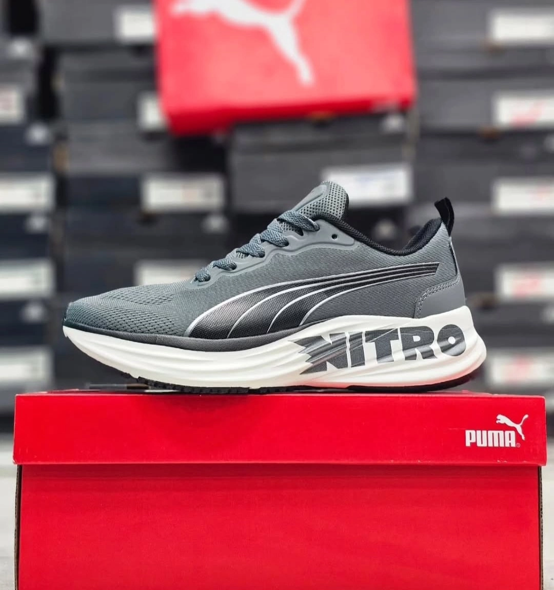 کتونی ویتنامی پوما نیترو سایز ۴۱ تا ۴۵ . همراه با جعبه بارکد دار فروش بصورت عمده و تک . Puma magmax nitro