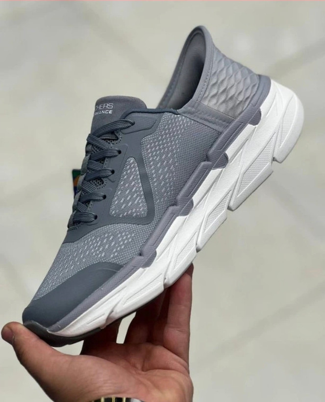 کتونی اسکیچرز ویتنامی سایز ۴۰ تا ۴۵ فروش بصورت عمده و تک .Skechers Max Cushioning Suspension
