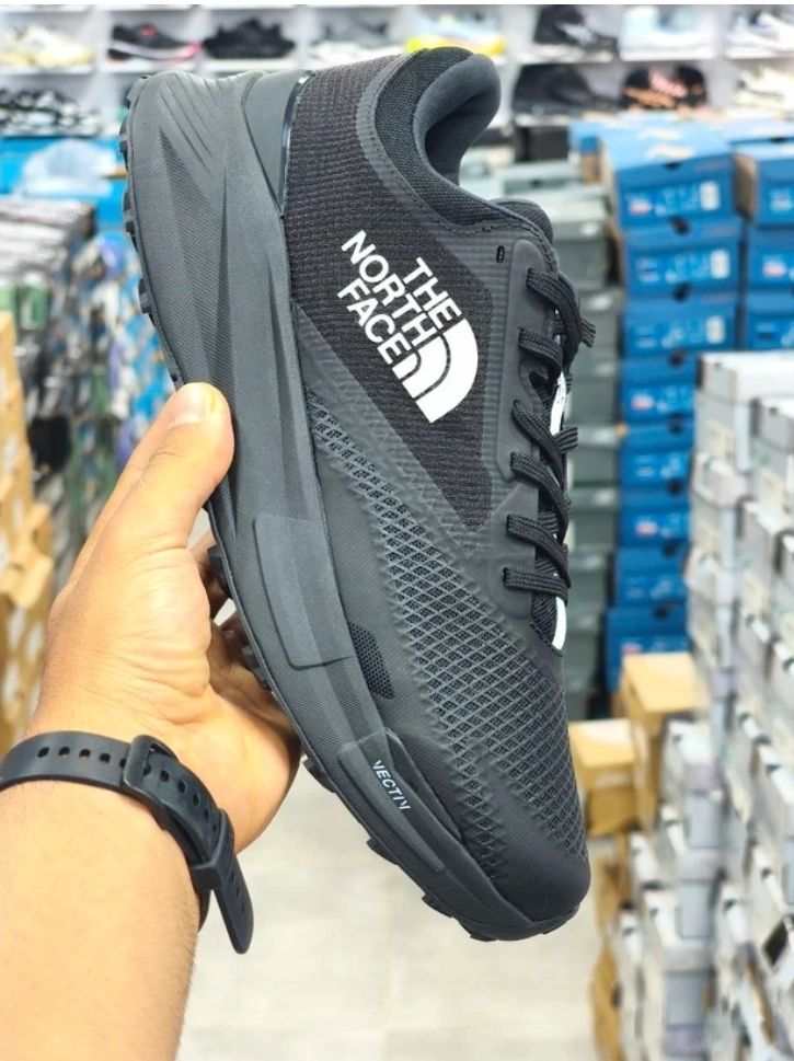 کتونی نورث فیس وارداتی ویتنام فروش بصورت عمده و تکسایز ۴۰ تا ۴۵ The North Face Vectiv Enduris 3 shoes