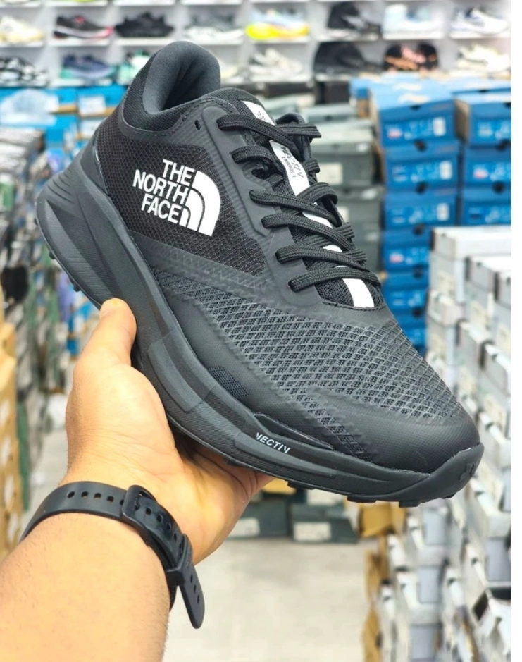کتونی نورث فیس وارداتی ویتنام فروش بصورت عمده و تکسایز ۴۰ تا ۴۵ The North Face Vectiv Enduris 3 shoes