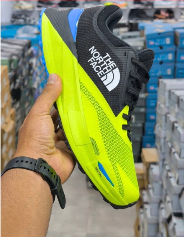 کتونی نورث فیس وارداتی ویتنام فروش بصورت عمده و تکسایز ۴۰ تا ۴۵ The North Face Vectiv Enduris 3 shoes
