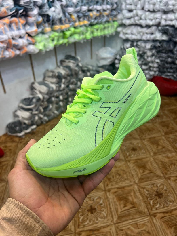 کتونی ویتنامی اسیکس نوابلاست سایز ۴۰ تا ۴۵ ، وارداتی ویتنام فروش بصورت عمده و تک asics nova blast 4