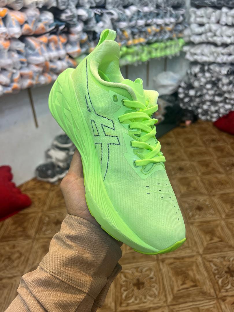 کتونی ویتنامی اسیکس نوابلاست سایز ۴۰ تا ۴۵ ، وارداتی ویتنام فروش بصورت عمده و تک asics nova blast 4
