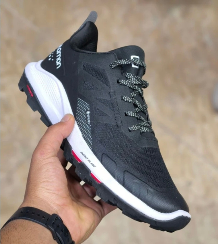 کتونی سالامون سایز ۳۹ تا ۴۵ فروش بصورت عمده و تک .Salomon outpulse goretex
