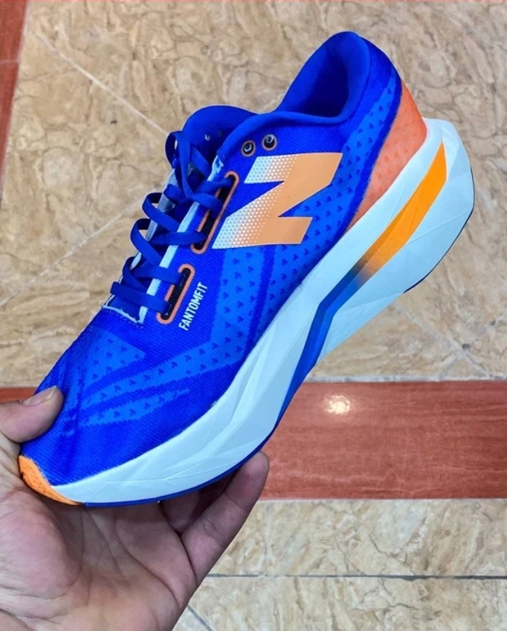 کتونی ویتنامی نیوبالانس الیت ۴/ ، فروش بصورت عمده و تک /.سایز۴۰تا۴۵ / ۴۵Newbalance fuelcell supercomp Elite V4