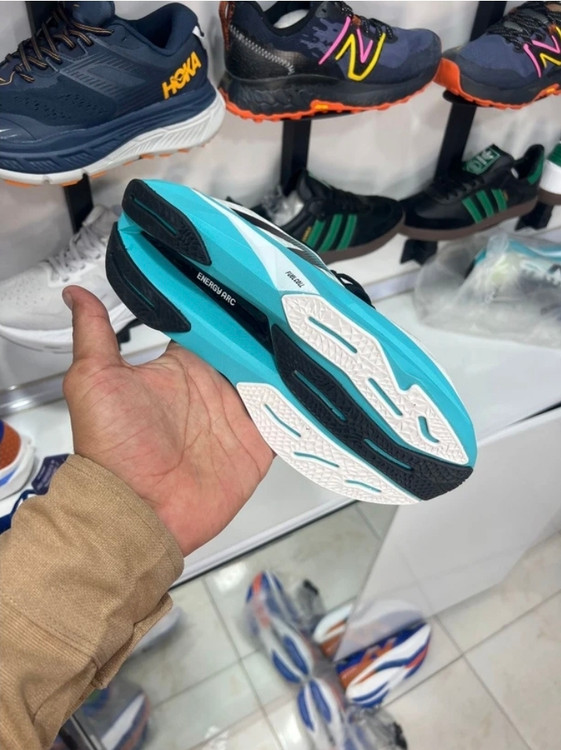 کتونی ویتنامی نیوبالانس الیت ۴