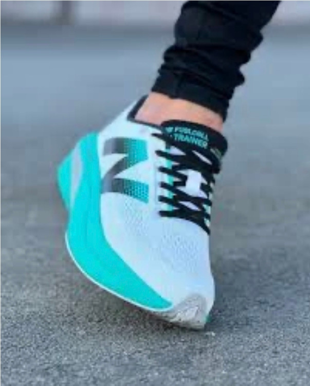 کتونی ویتنامی نیوبالانس الیت ۴