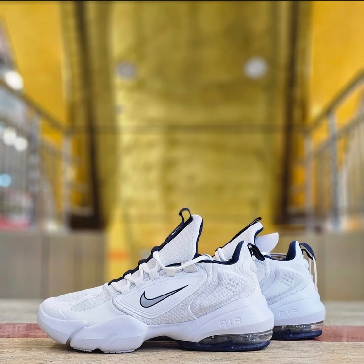 کتونی نایک ایرمکس آلفاساواچNike air max alpha savage