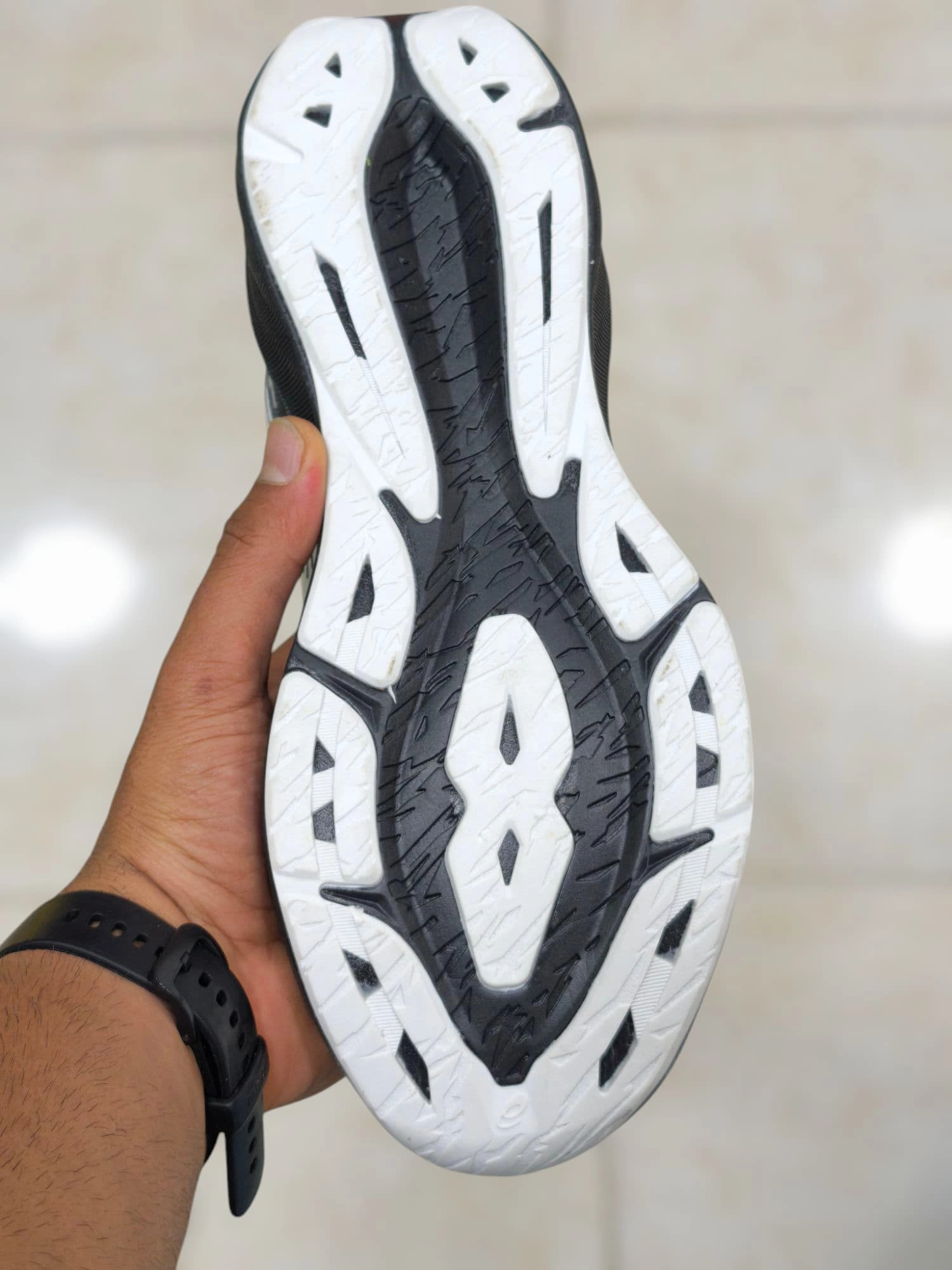 کتونی اسیکس ویتنامی نوابلاست سایز ۴۰ تا ۴۵. Asics novablast3