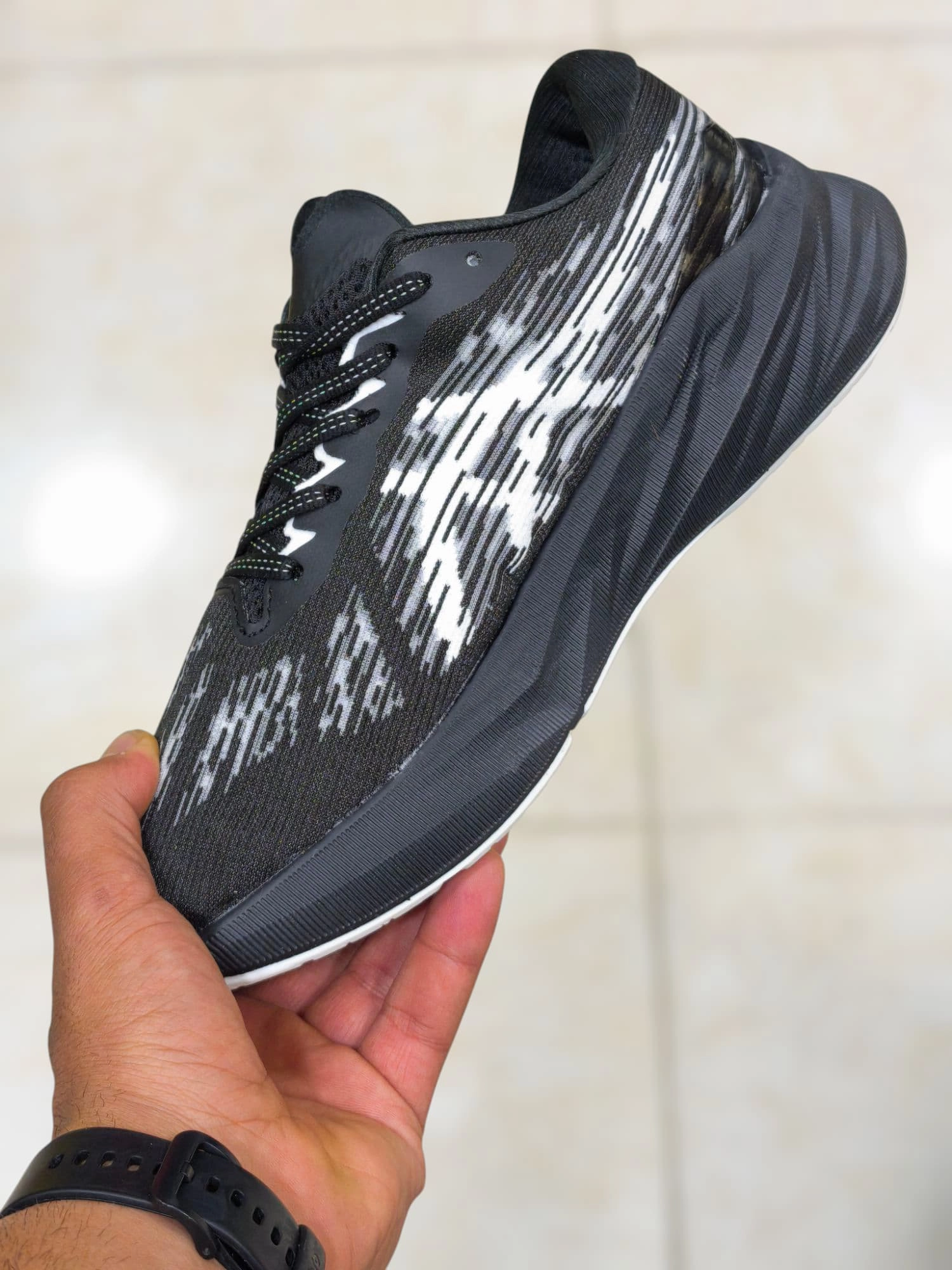 کتونی اسیکس ویتنامی نوابلاست سایز ۴۰ تا ۴۵. Asics novablast3