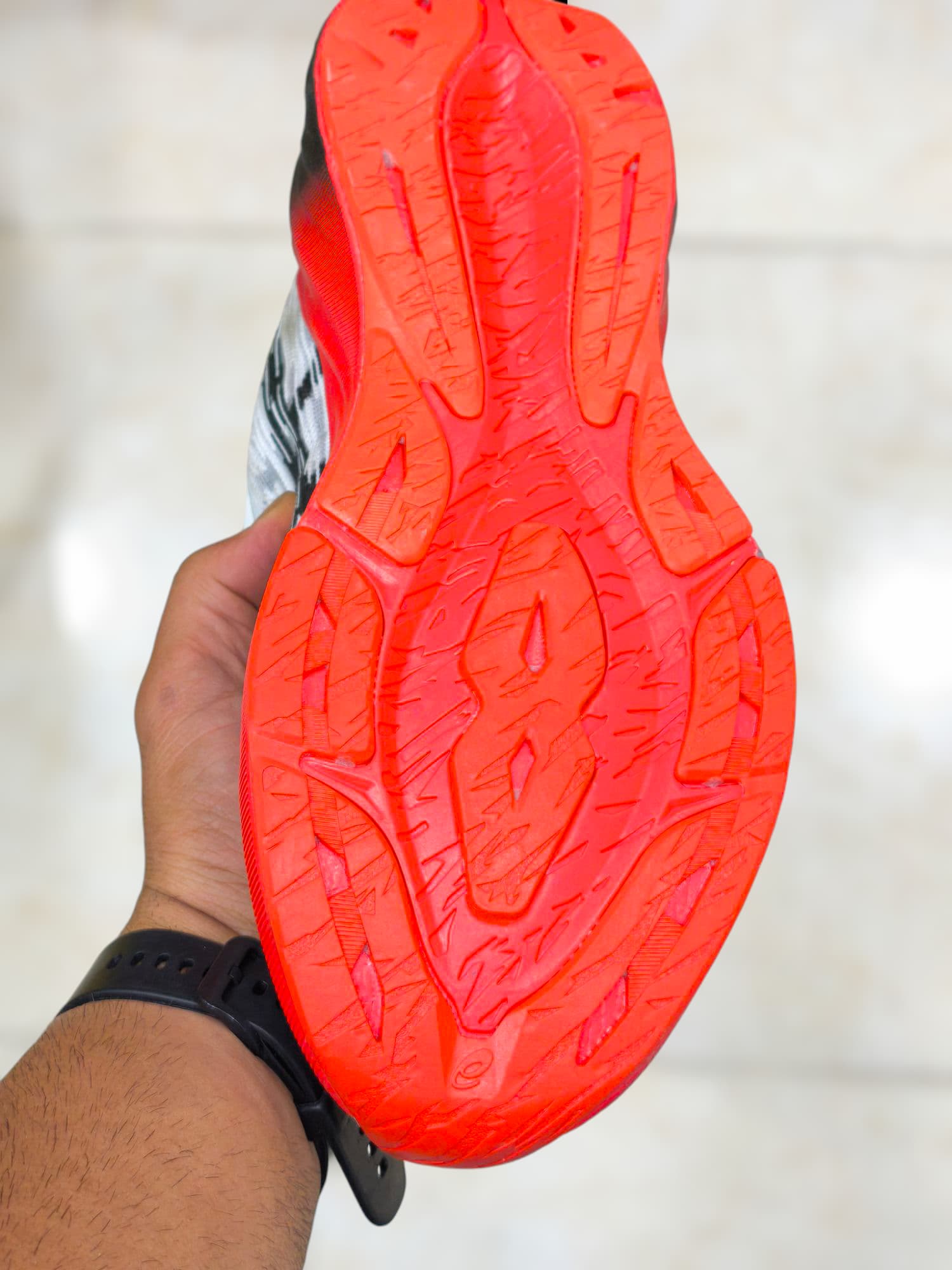 کتونی اسیکس ویتنامی نوابلاست سایز ۴۰ تا ۴۵. Asics novablast3