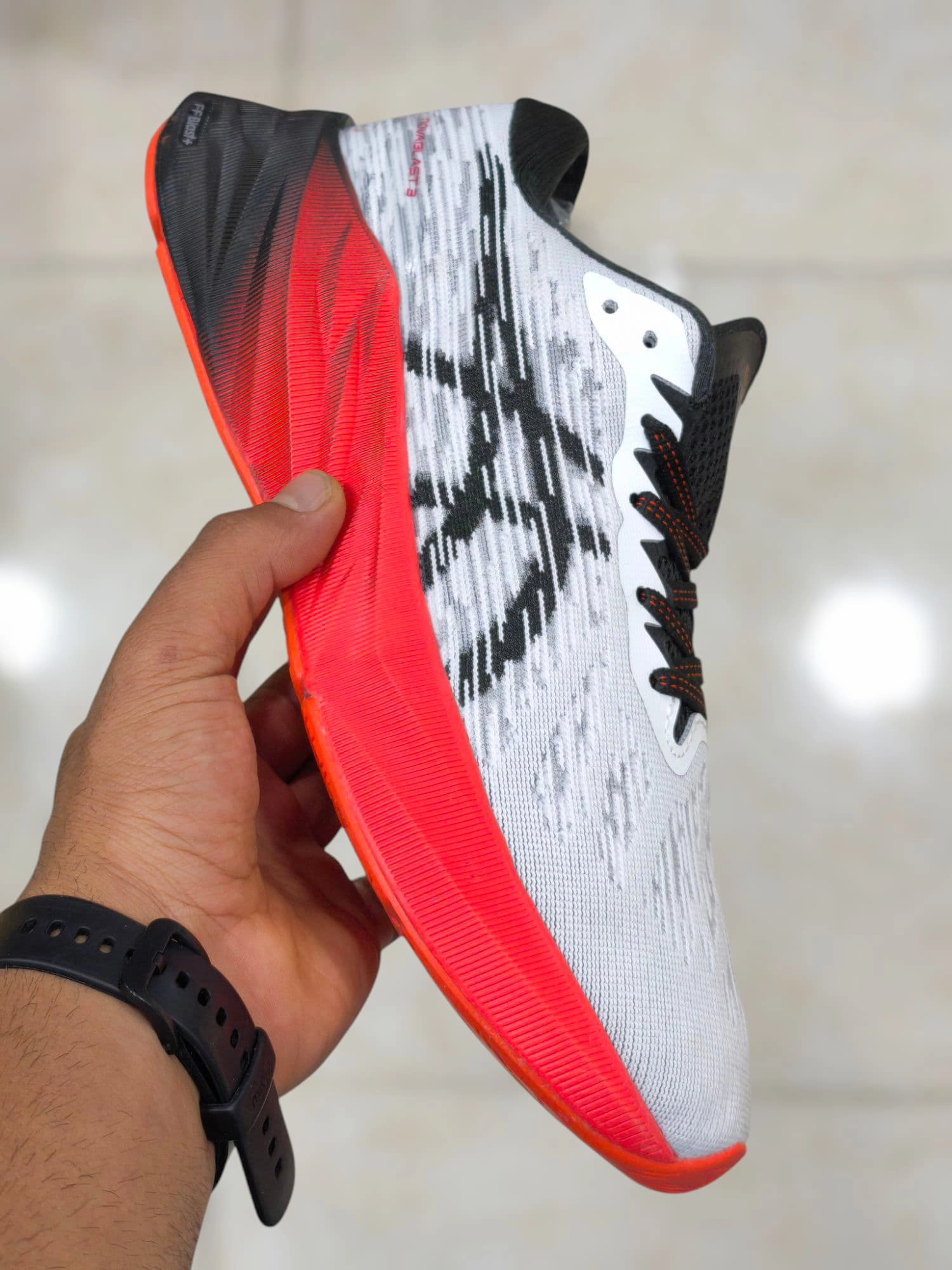 کتونی اسیکس ویتنامی نوابلاست سایز ۴۰ تا ۴۵. Asics novablast3