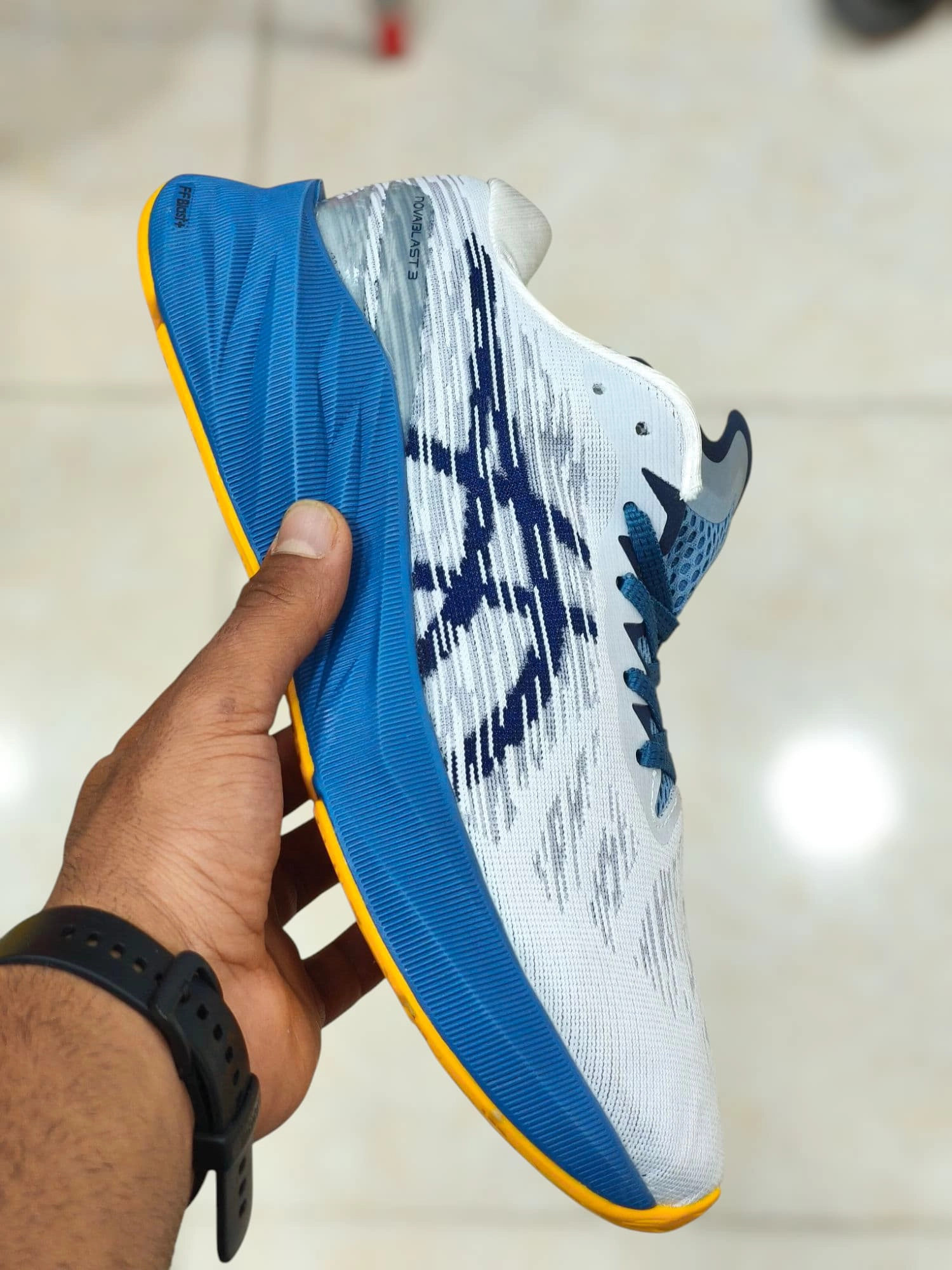 کتونی اسیکس ویتنامی نوابلاست سایز ۴۰ تا ۴۵. Asics novablast3