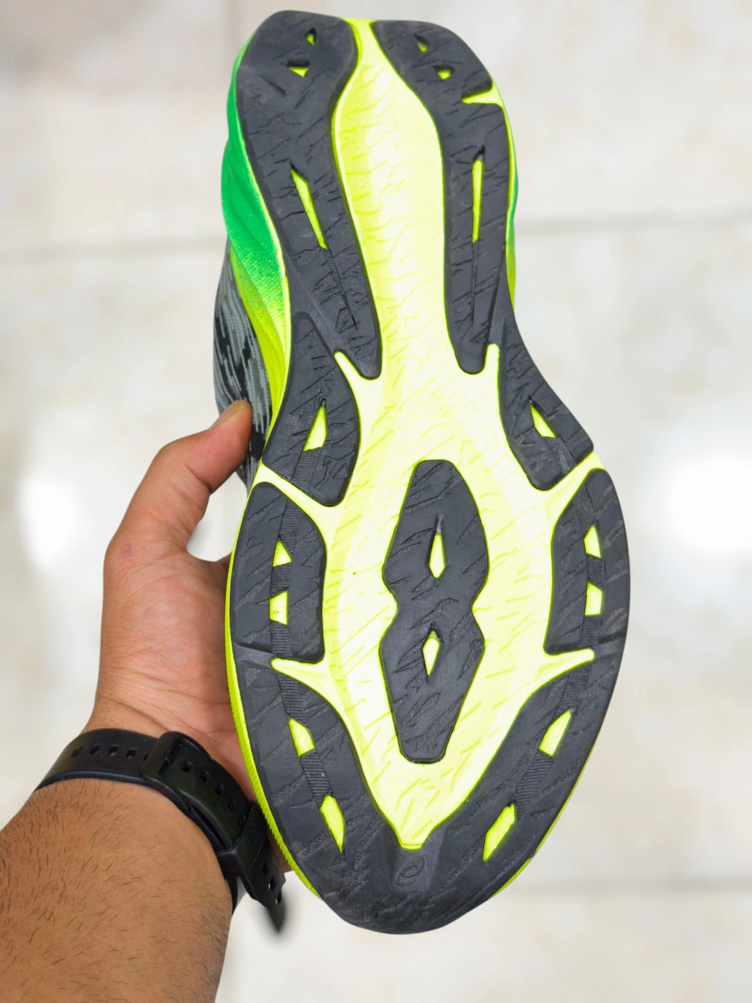 کتونی اسیکس ویتنامی نوابلاست سایز ۴۰ تا ۴۵. Asics novablast3