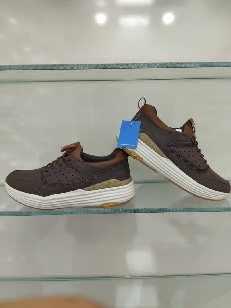 کتونی ویتنامی اسکیچرزوارداتی ویتنام فروش بصورت عمده و تک . سایز۴۰ تا ۴۵ skechers