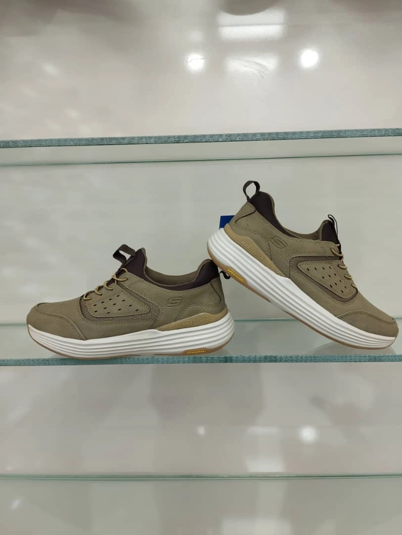 کتونی ویتنامی اسکیچرزوارداتی ویتنام فروش بصورت عمده و تک . سایز۴۰ تا ۴۵ skechers