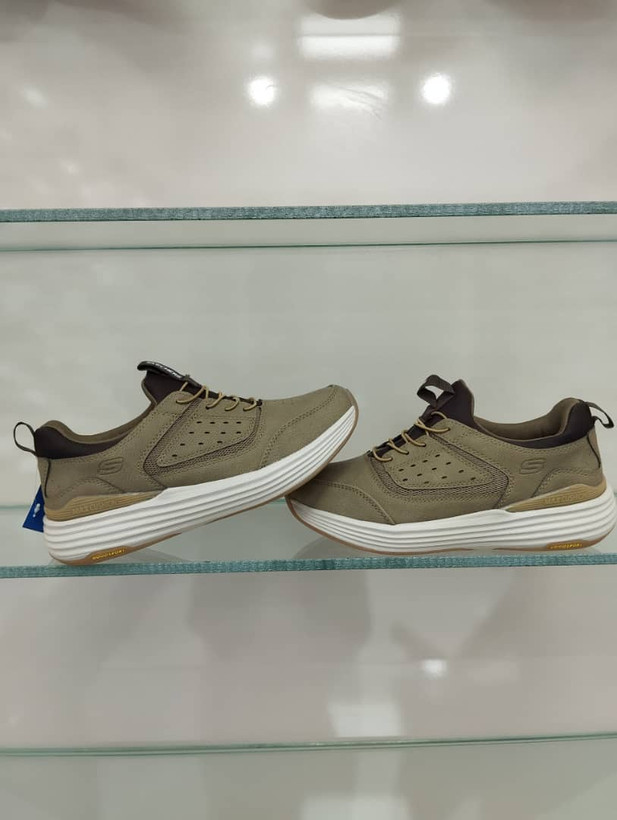 کتونی ویتنامی اسکیچرزوارداتی ویتنام فروش بصورت عمده و تک . سایز۴۰ تا ۴۵ skechers