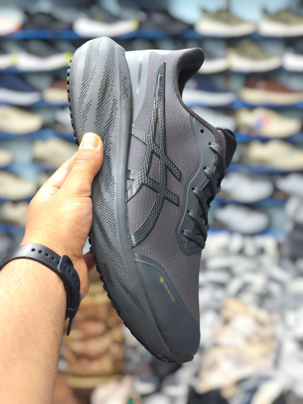 کتونی اسیکس گورتکس وارداتی ویتنام سایز ۴۱ تا ۴۵ فروش بصورت عمده و تک. Asics Goretex pureGEL Vietnam
