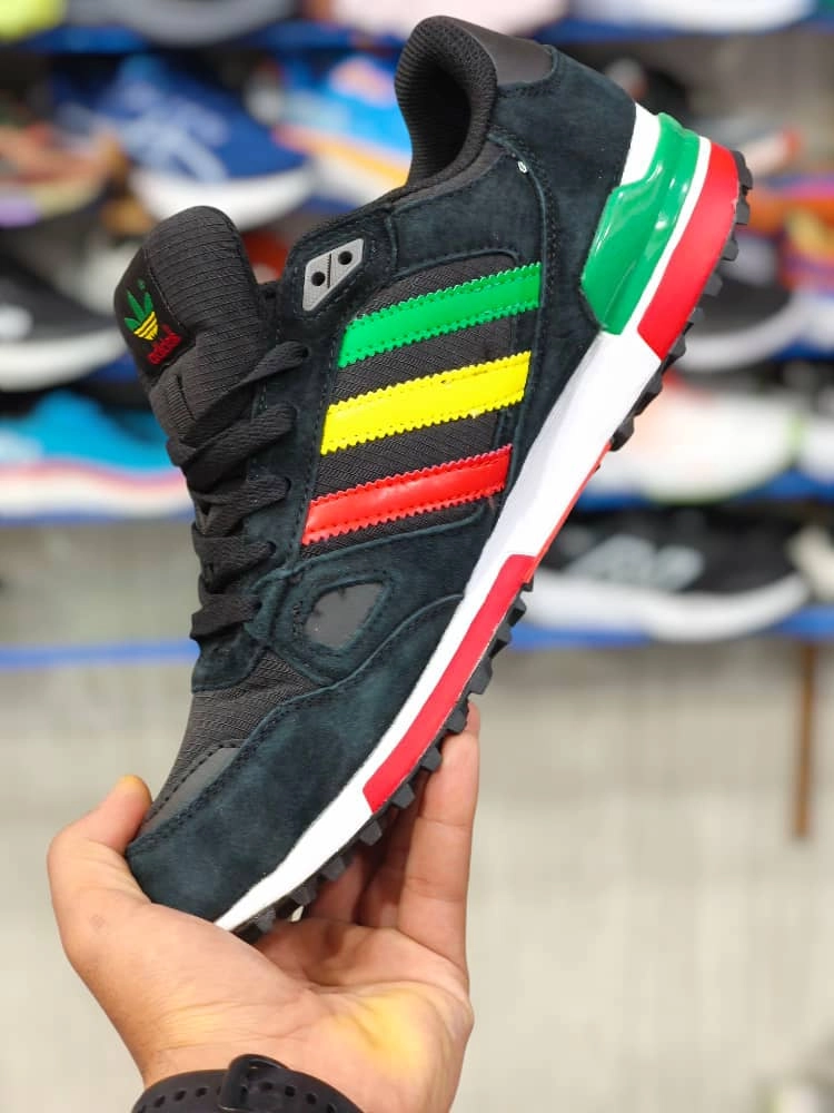 کتونی ادیداس زد ایکس ۷۵۰ . ساخت ویتنام سایز ۴۰ تا ۴۵ فروش بصورت عمده و تک . Adidas ZX 750 Vietnam