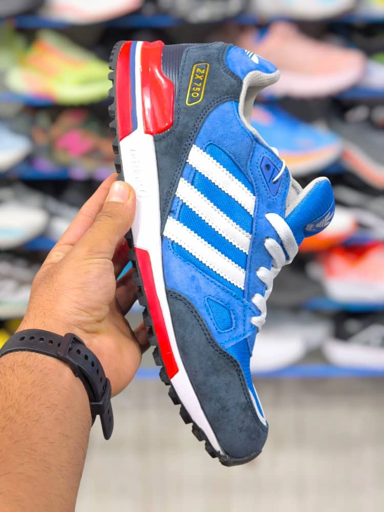 کتونی ادیداس زد ایکس ۷۵۰ . ساخت ویتنام سایز ۴۰ تا ۴۵ فروش بصورت عمده و تک . Adidas ZX 750 Vietnam
