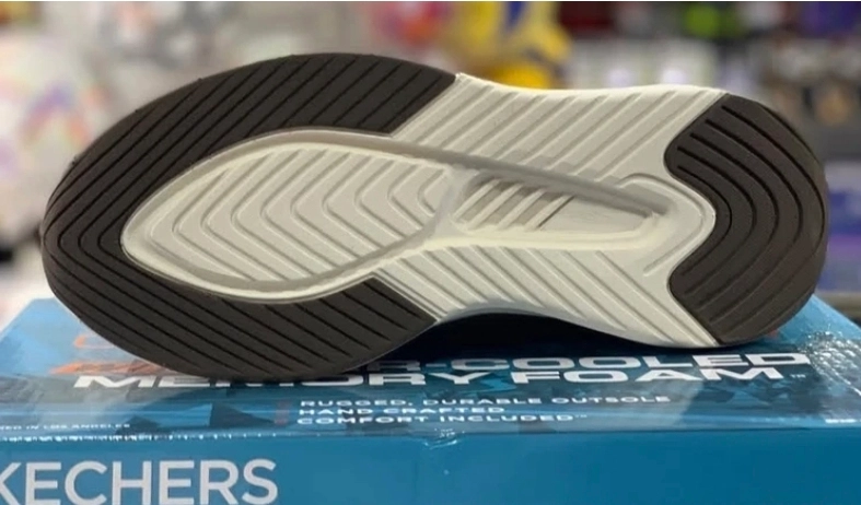 کتونی اسکیچرز سایز ۴۰ تا ۴۵ فروش بصورت عمده و تک ،وارداتی ویتنام .Skechers Max cushion vietnam