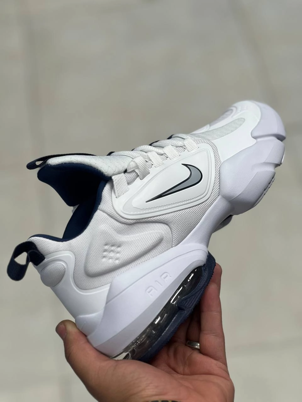 کتونی نایک ساواچ سایز ۴۰ تا ۴۵ تنوع در ۴ رنگ جذاب ، فروش بصورت عمده و تک . Nike air max alpha savage