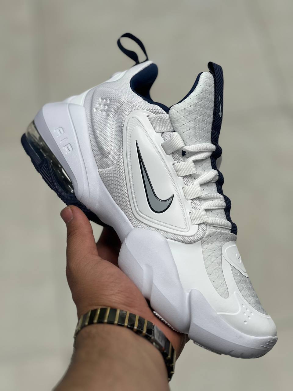 کتونی نایک ساواچ سایز ۴۰ تا ۴۵ تنوع در ۴ رنگ جذاب ، فروش بصورت عمده و تک . Nike air max alpha savage