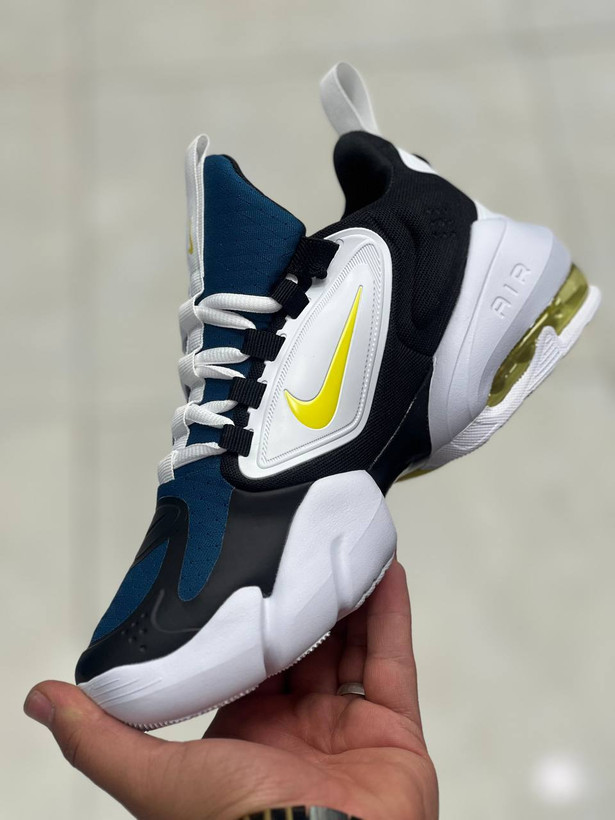 کتونی نایک ساواچ سایز ۴۰ تا ۴۵ تنوع در ۴ رنگ جذاب ، فروش بصورت عمده و تک . Nike air max alpha savage