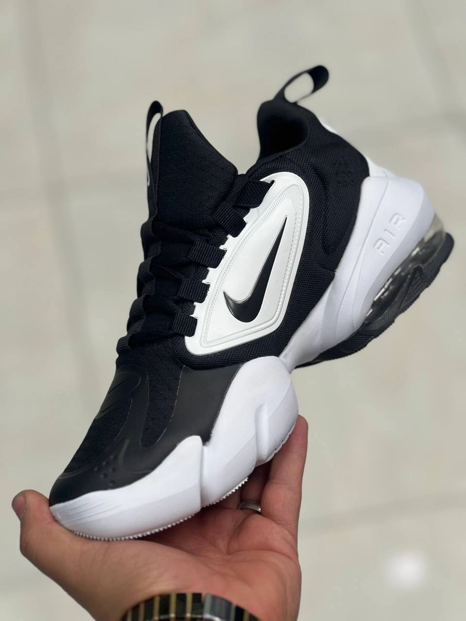 کتونی نایک ساواچ سایز ۴۰ تا ۴۵ تنوع در ۴ رنگ جذاب ، فروش بصورت عمده و تک . Nike air max alpha savage