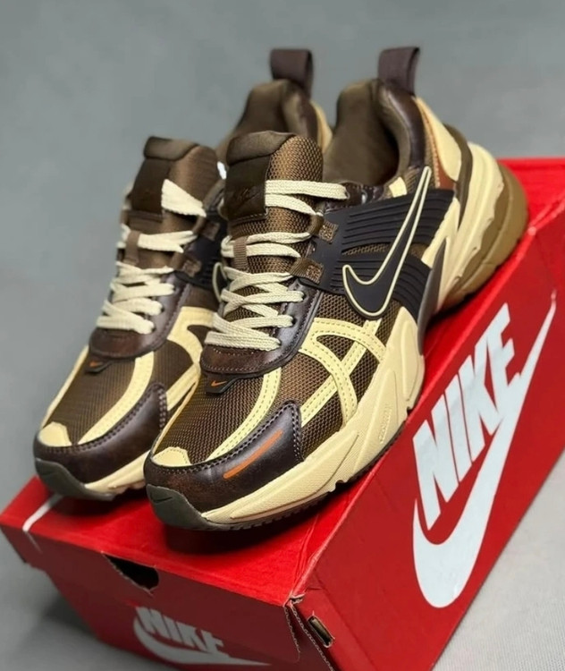 Nike wmns V2k Run Year of the Dragon