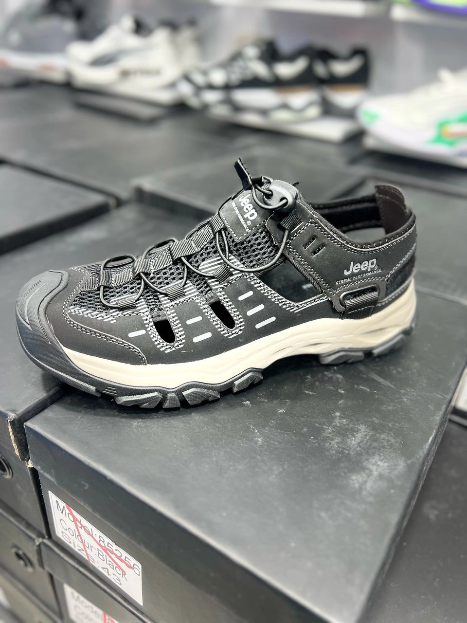صندل آمریکایی جیپ جدیدترین صندل ۲۰۲۵. سایز ۴۰ تا ۴۵ فروش بصورت عمده و تک .Sandal jeep
