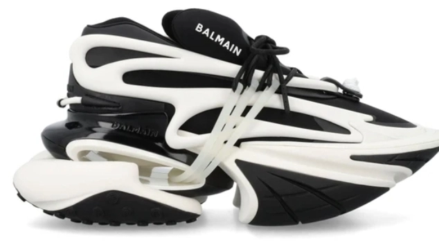 کتونی ویتنامی بالمین وارداتی ویتنام سایز ۳۸_۳۹_۴۰.همراه با جعبه بارکد دار. فروش بصورت عمده و تک . Balmain unicorn sneakers vietnam