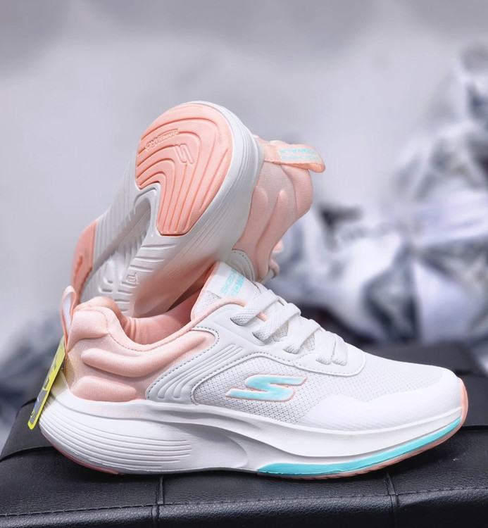 Skechers Go Walk Max Vietnam