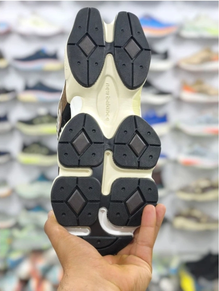 نیوبالانس۹۰۶۰