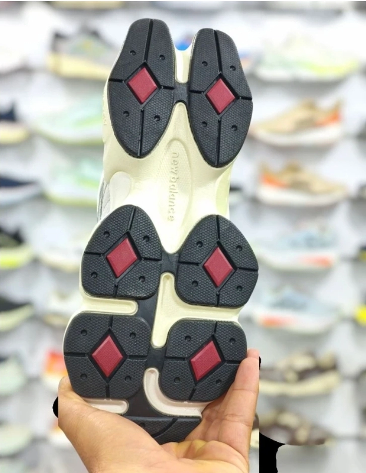 نیوبالانس۹۰۶۰