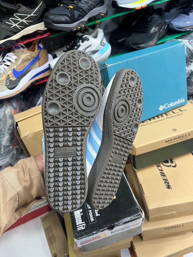 کتونی ویتنامی ادیداس سامبا .وارداتی ویتنام سایز ۳۷ تا۴۰. فروش بصورت عمده و تک . Adidas Samba