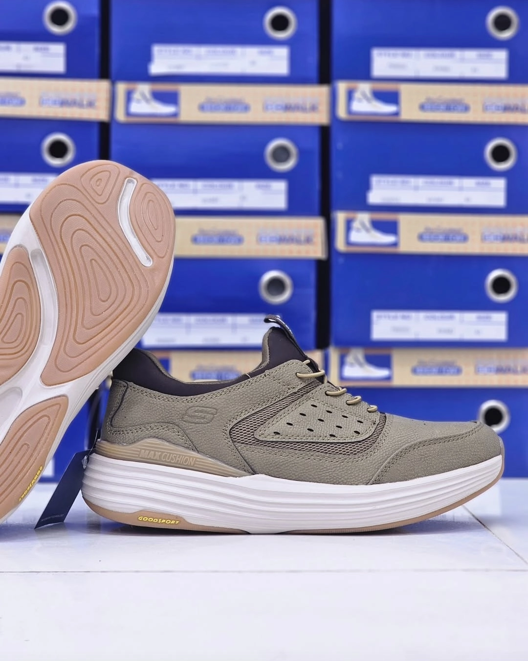 اسکیچرز Skechers