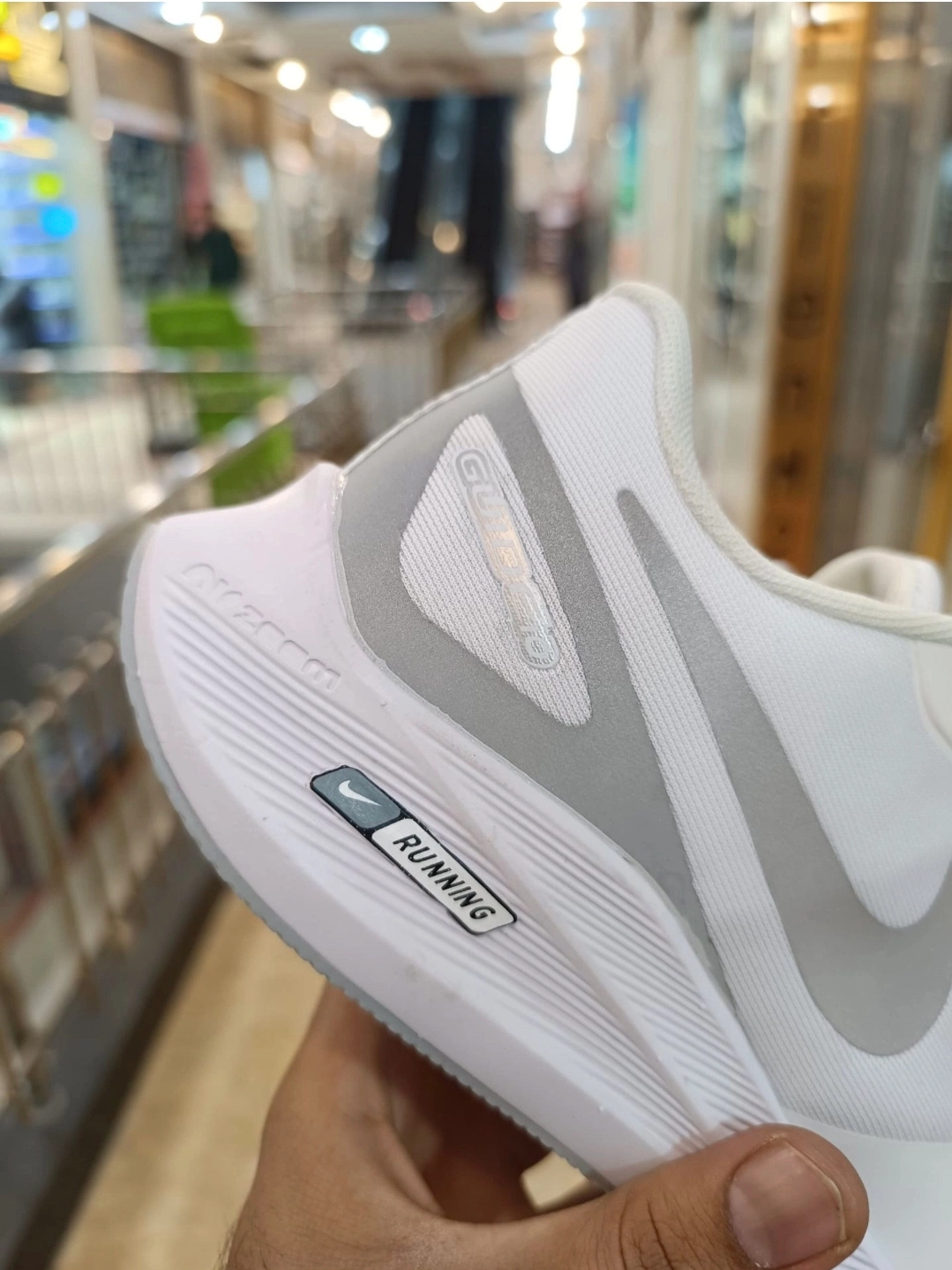 Nike guide 10 vietnam نایک گاید ۱۰