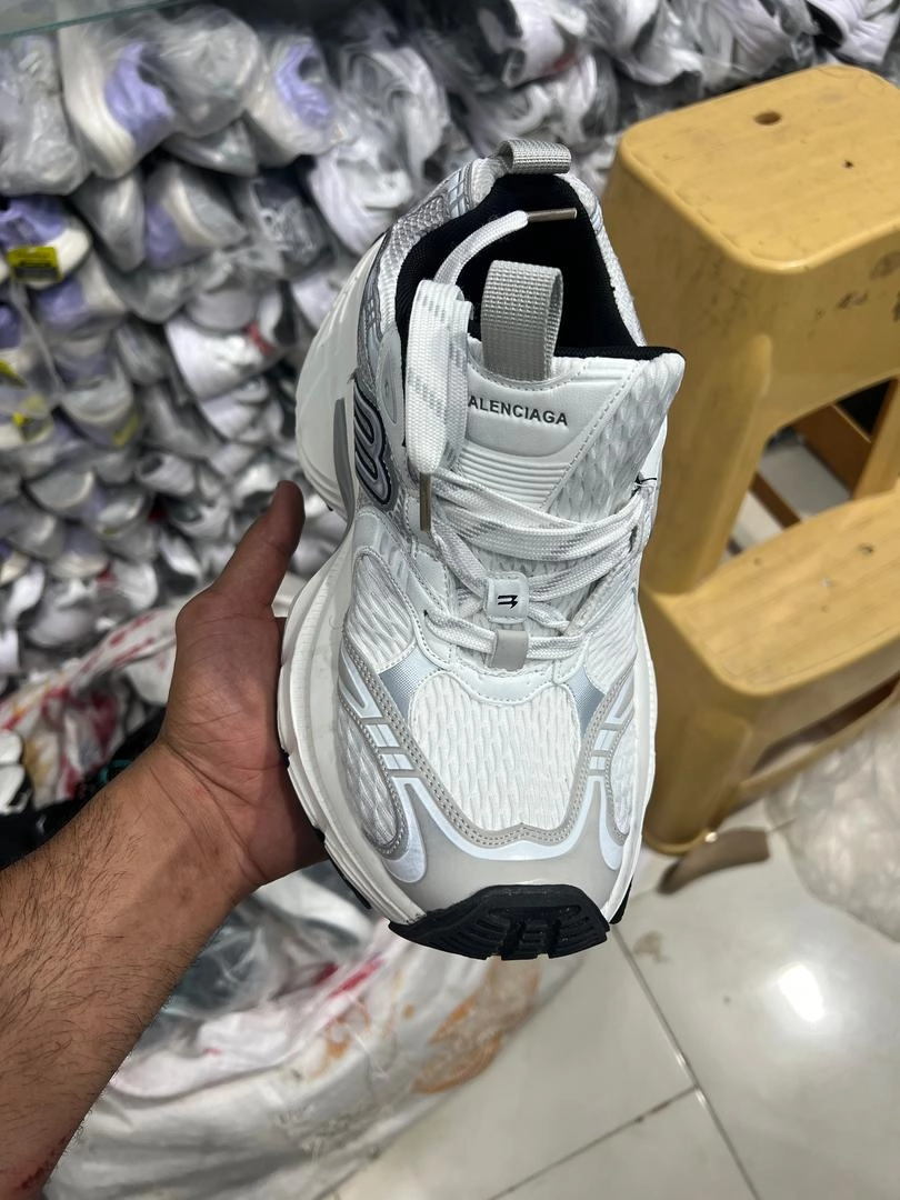 Balenciaga ۱۰xl Trainers vietnam. بالنسیاگا