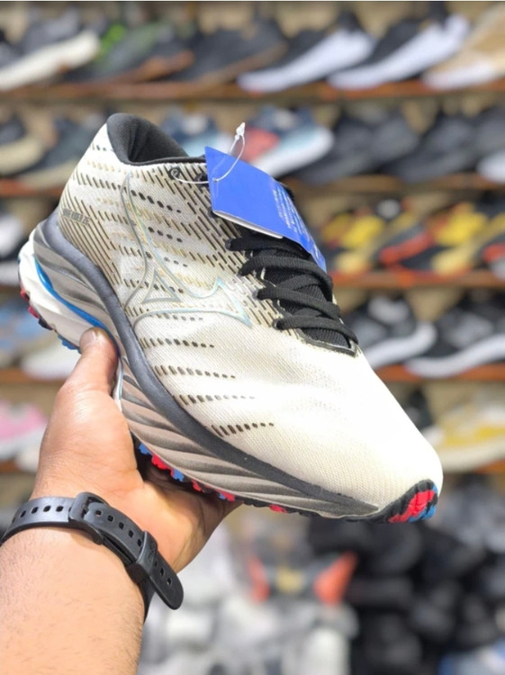 Mizuno Wave rider 26 vietnam. میزانو