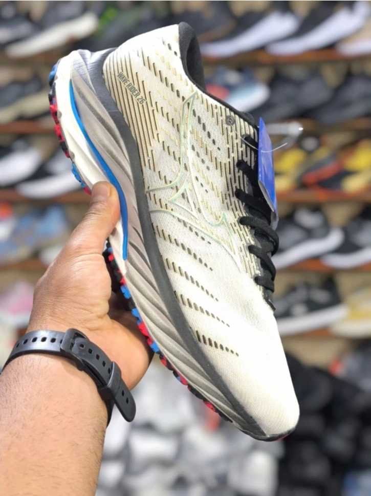Mizuno Wave rider 26 vietnam. میزانو