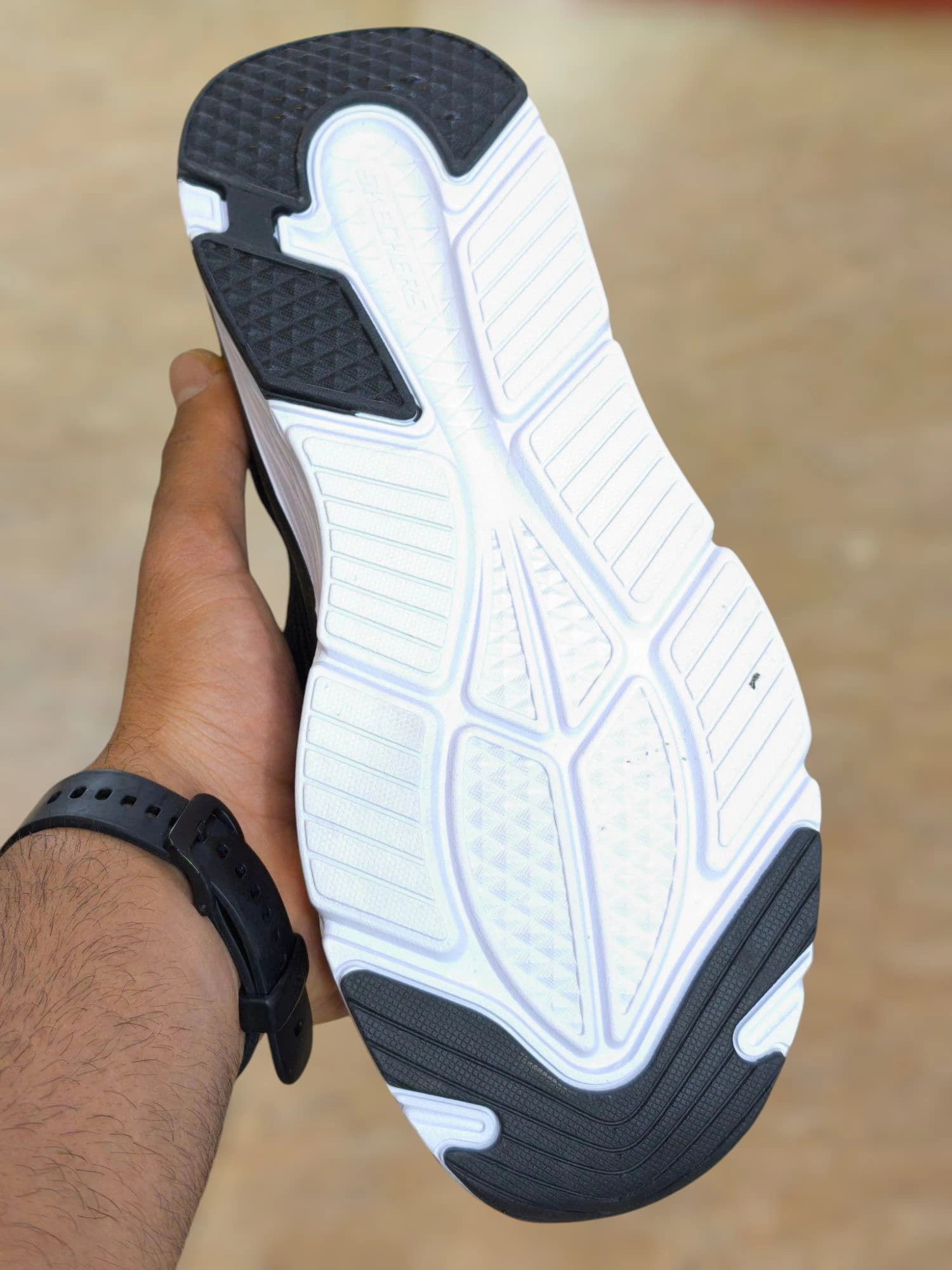 Skechers Max Cushioning vietnam. اسکیچرز زنانه