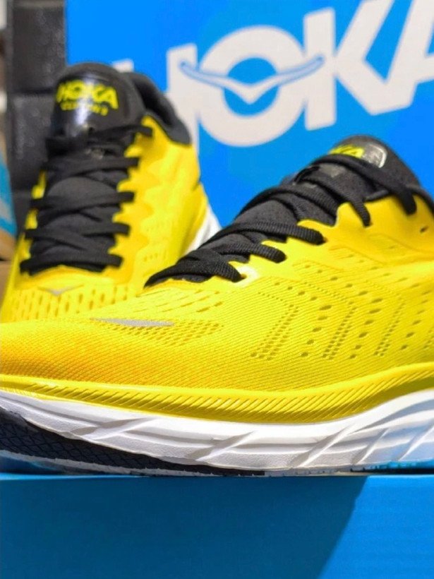 حراجی کتونی هوکا کلیفتون ۸ ،وارداتی ویتنام سایز ۴۰_۴۱_۴۲ . Hoka clifton 8 vietnam