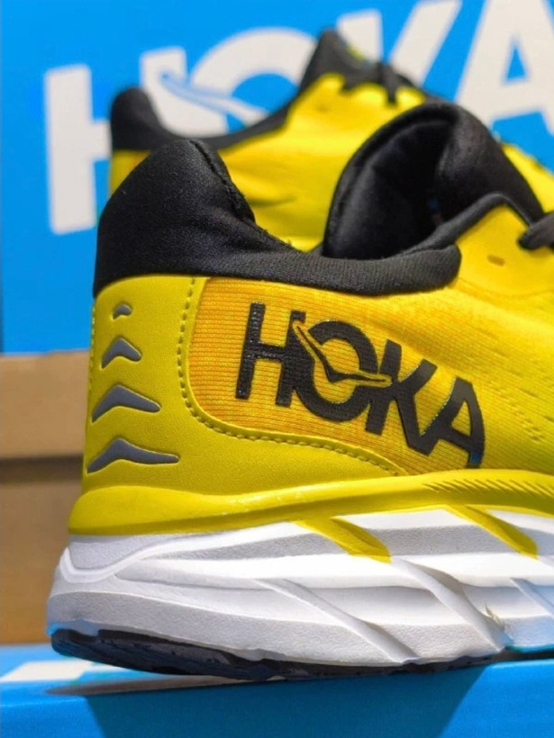 حراجی کتونی هوکا کلیفتون ۸ ،وارداتی ویتنام سایز ۴۰_۴۱_۴۲ . Hoka clifton 8 vietnam
